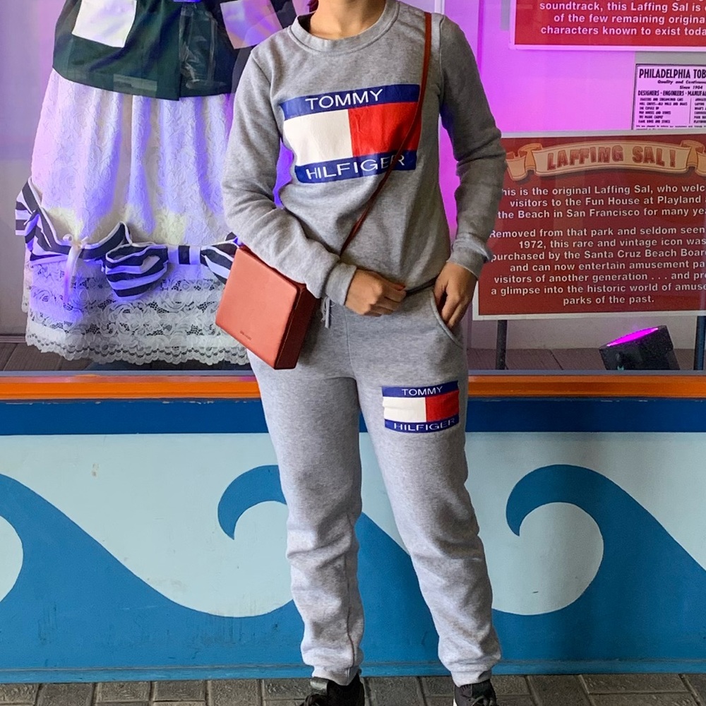 Tommy Hilfiger crewneck sweatshirt & track pants